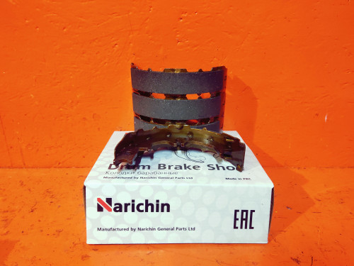 Колодки ручного тормоза TOYOTA AVENSIS 1997-2003  NKT2199